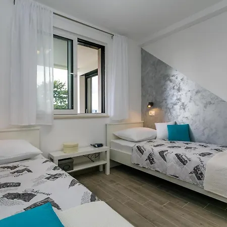 2a Partment Rukavina * Njivice