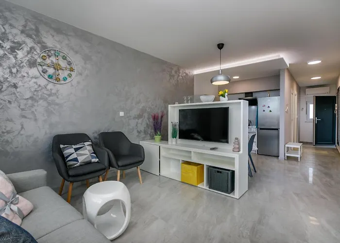 2a Partment Rukavina *